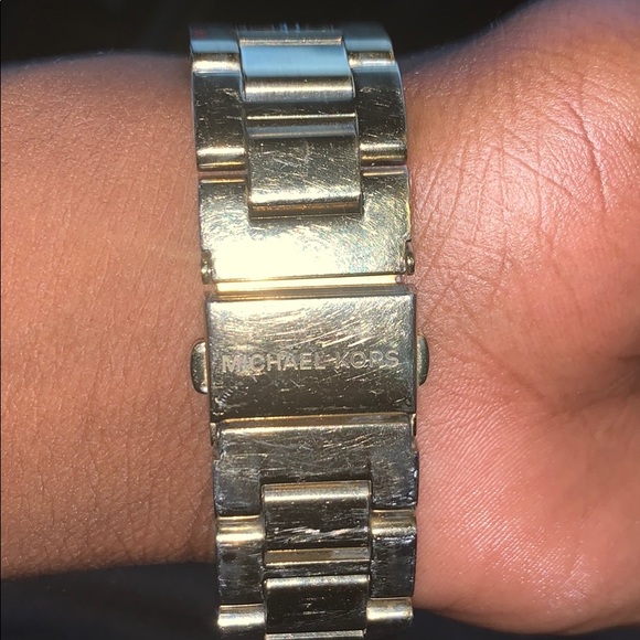 Micheal Kors Watch - Picture 2 of 3
